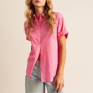 🇨🇦 JOHN + JENN Shay Rolled Sleeve Button-Up Shirt in Hot Pink, Size Small